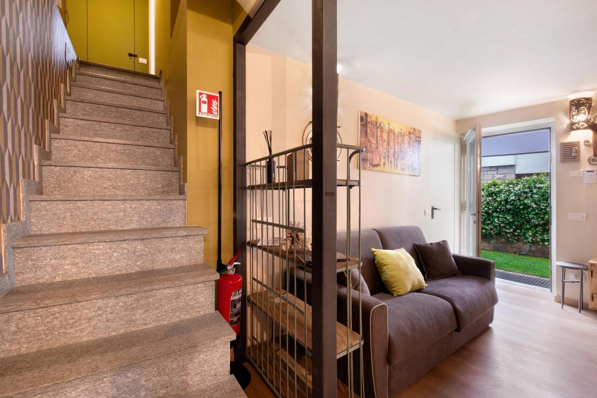 Aloha Lake Apartments Mandello del Lario Exterior photo